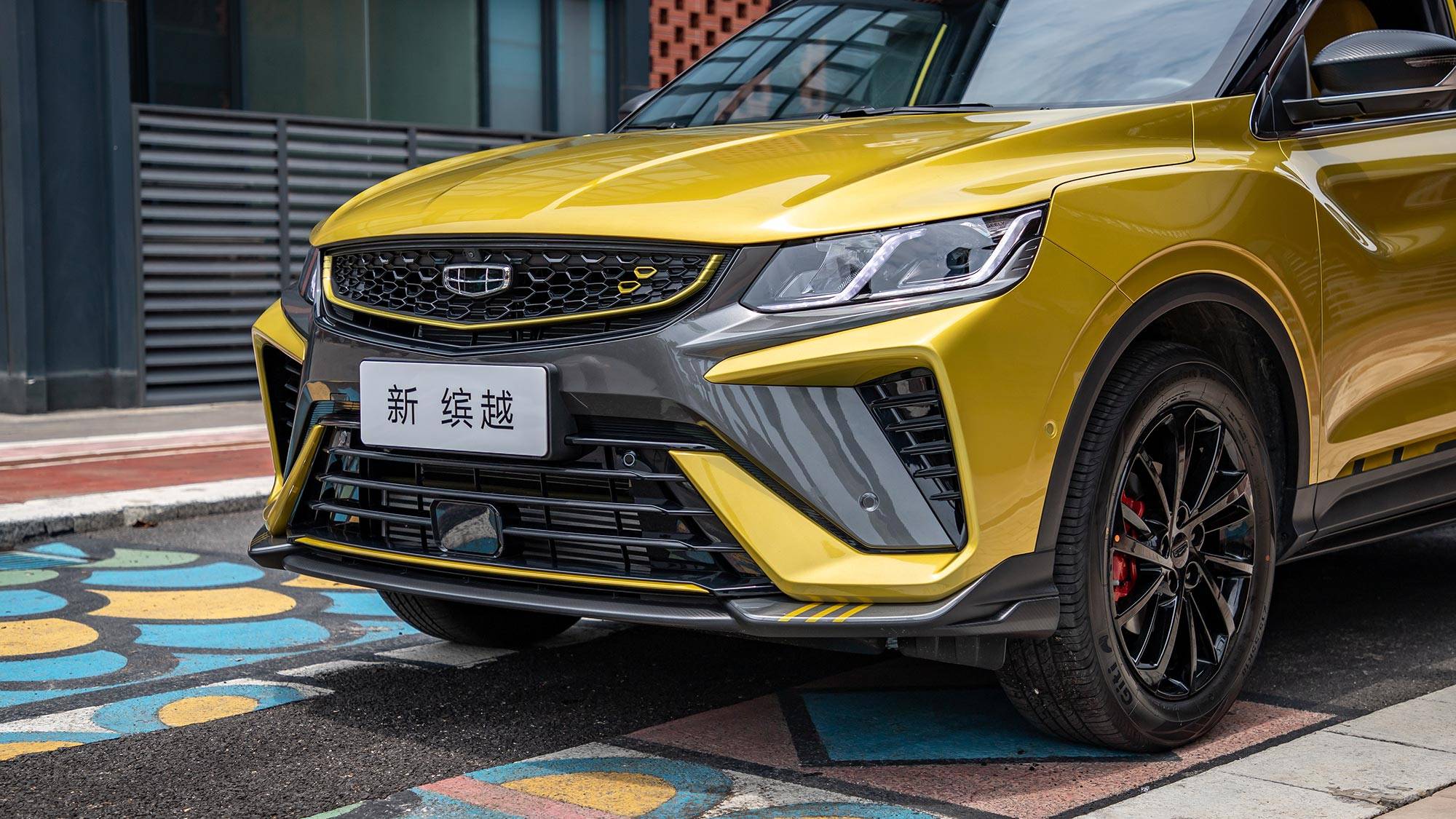 中国品牌小型suv销冠再进化,静态体验吉利新缤越