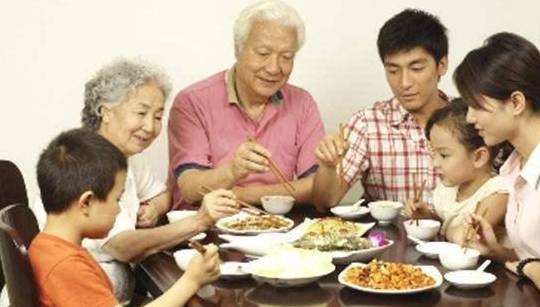 病毒|辟谣：得乙肝的人还和别人一起吃饭有错吗？告诉你真相是什么