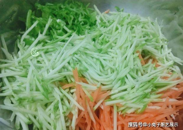 煎饼|太喜欢吃这个早餐了,做法简单,还美味,一周做三次,营养又解馋