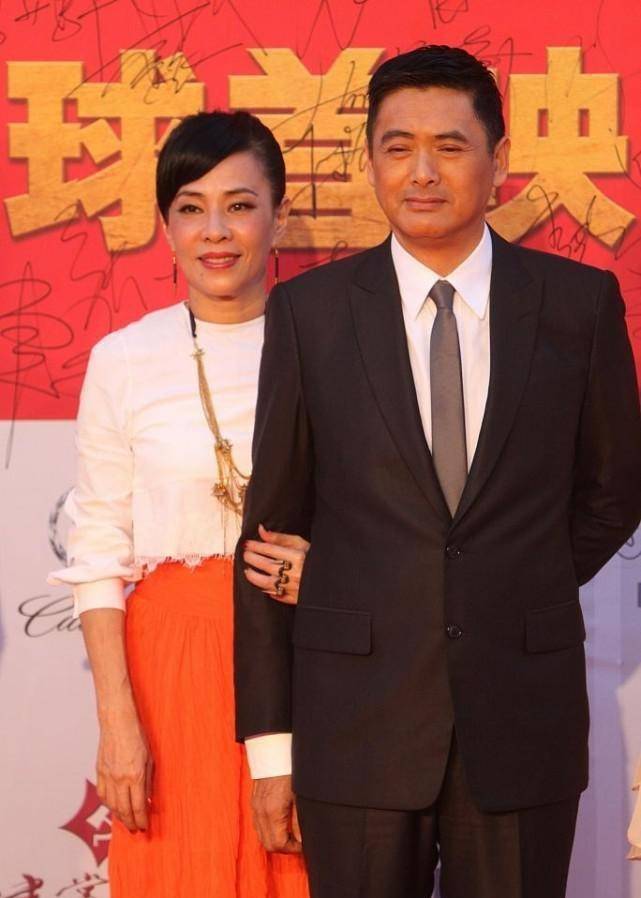 千金|钟楚红遇上发哥老婆，女明星VS富家千金，气质好咋穿都不难看