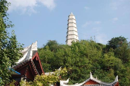 气势恢宏的寺庙建筑群，元代三大建筑之一，贵州省安顺圆通寺