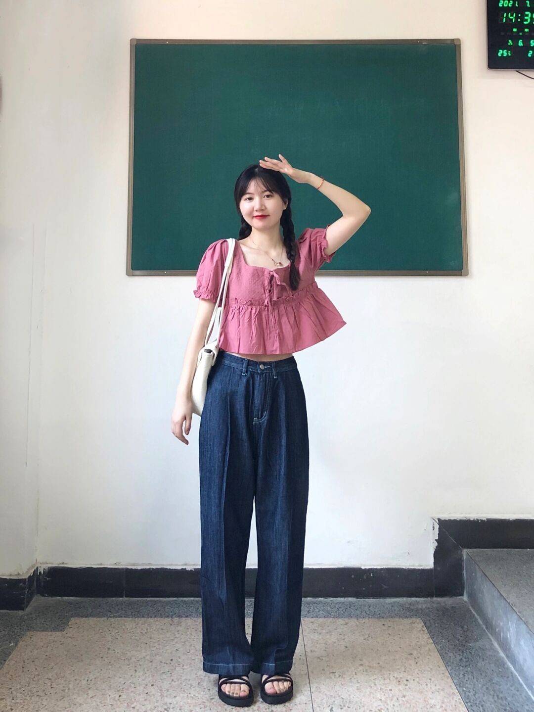 整体|别总穿大妈裤,要宽松选这条“阔腿裤”更实在,不仅显瘦还高级