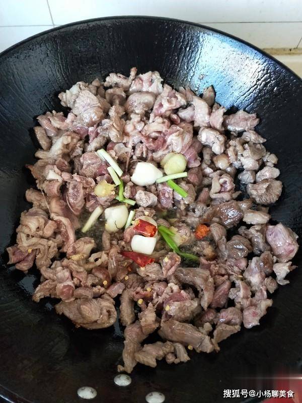 烤肉配料怎么调好吃 1afc6f2781f8423e91ebe1792cf9d638.jpeg