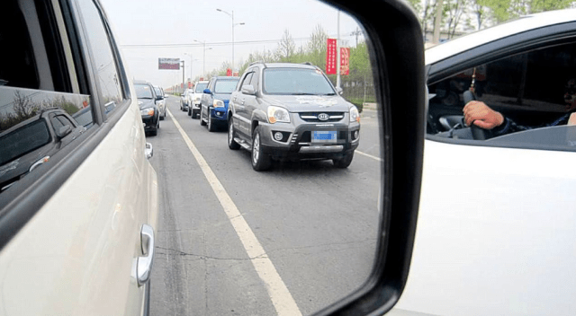 老司机开车稳 4751e3d561b342f5a9e0b430ea1efb83.png