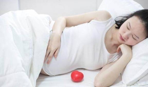 洗头|孕妈坐月子期间能洗头发吗？其实这个时间，洗头发可能对身体好！