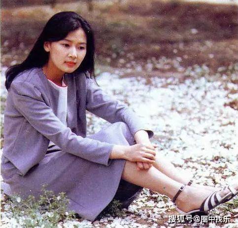 80年代金鹰奖视后,嫁指挥家后息影"曹小妹"相虹近况如何?