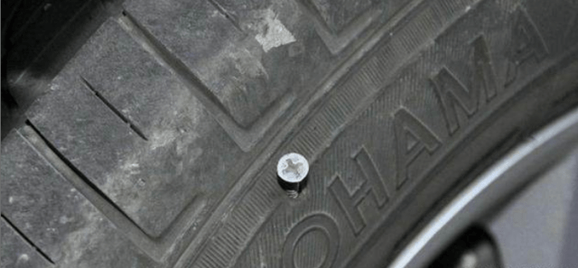 胎压多少才是被钉子扎了 5ad5befdbfcc434ea7a181bb83acc7fa.png