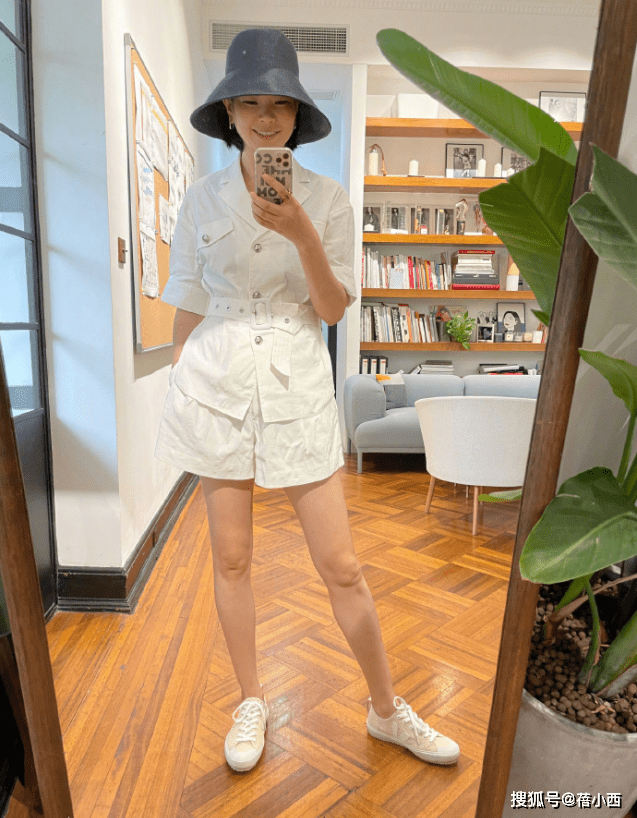好身材|“丑模”吕燕打破审美局限,小眼睛大方脸,自创品牌+代言真高级