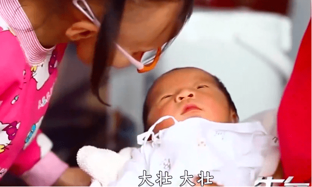 生命|14岁女孩拥有80岁“奶奶脸”，一年老10岁，父母为救女儿生下二胎