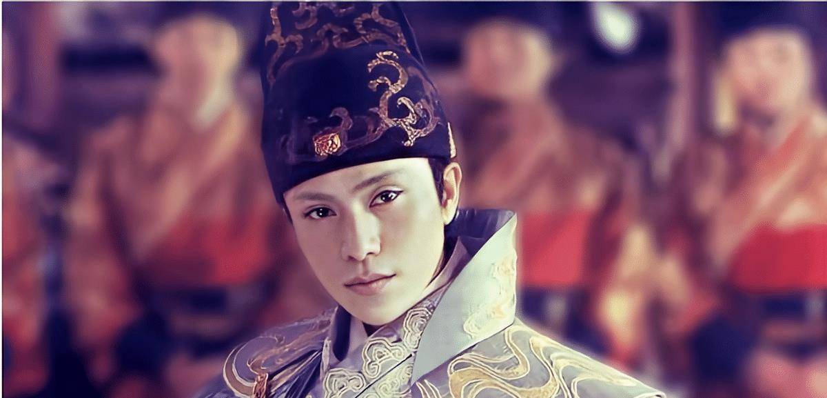 双男|新谍战剧来袭，双男主阵容成为焦点，女主：褒贬不一