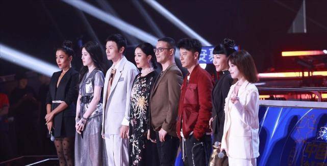 李荣浩|《好声音2021》导师首秀，那英一招鲜吃遍天，李克勤普通话很吃亏