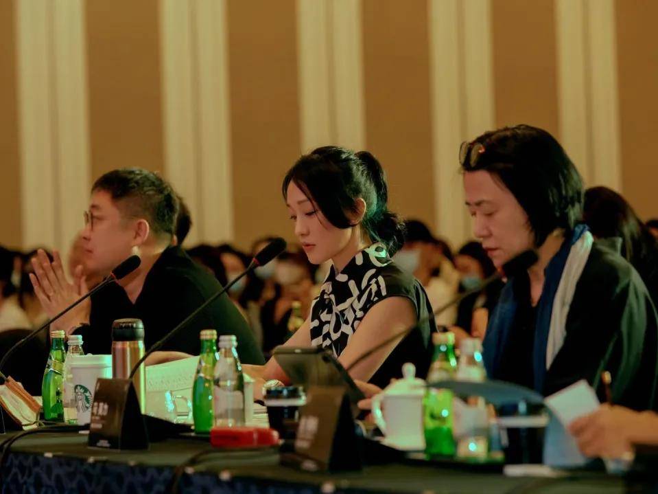 短片|除了好电影，郑大圣周迅赵又廷梅婷刘昊然张钧甯…在FIRST影展上刘曼遇见了谁