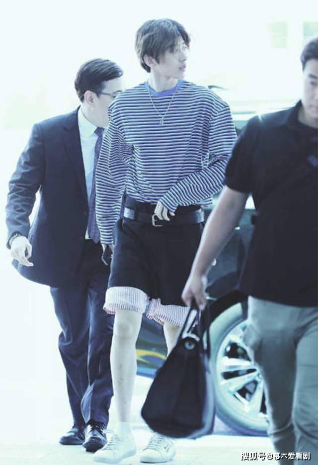 角色|蔡徐坤竟与杨超越同岁，出道9年的他，如今扛起《跑男》收视率？