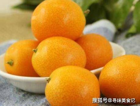 上市|十月份，金桔正火热上市，隔三差五吃一点，止咳化痰比吃药还好