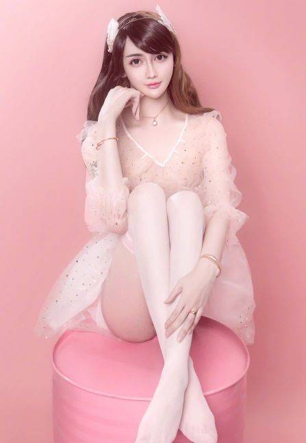 仙女|蛇精男男扮女装逆天了！丝袜穿出长筒袜，这位小仙女太美了！
