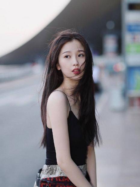 初恋|拥有初恋脸的美女，这个干净的样子太迷人了