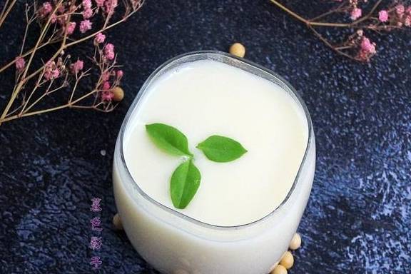 黄豆|50岁的婆婆，为了掉肉，几乎每天都吃这样的早餐，腰细脸色也好了