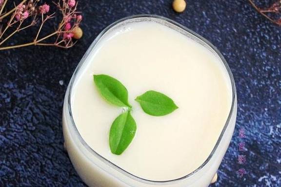 黄豆|50岁的婆婆,为了掉肉,几乎每天都吃这样的早餐,腰细脸色也好了