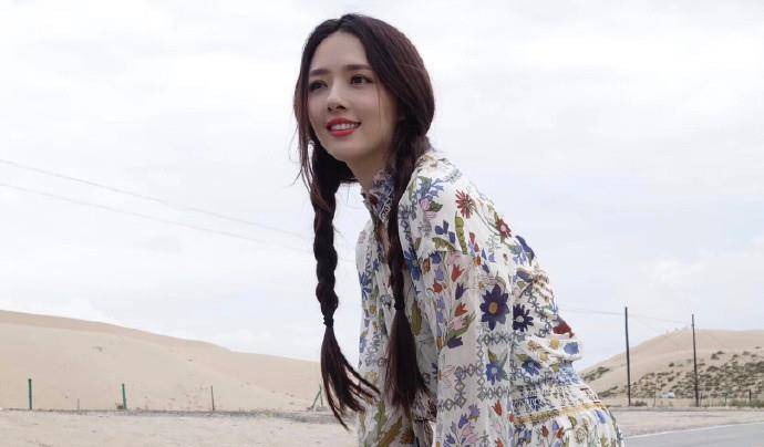 郭碧婷|郭碧婷产后首次上综艺，穿卫衣打扮廉价不像阔太，谈女儿满脸笑容