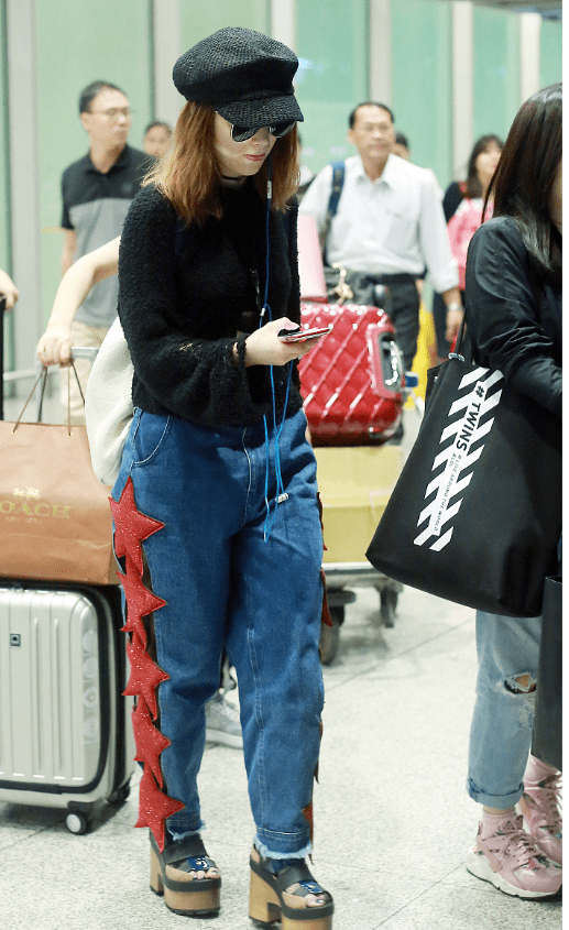 厚底|阿娇的脸太美了，可惜身高才160cm，穿长裤配厚底鞋也不咋高