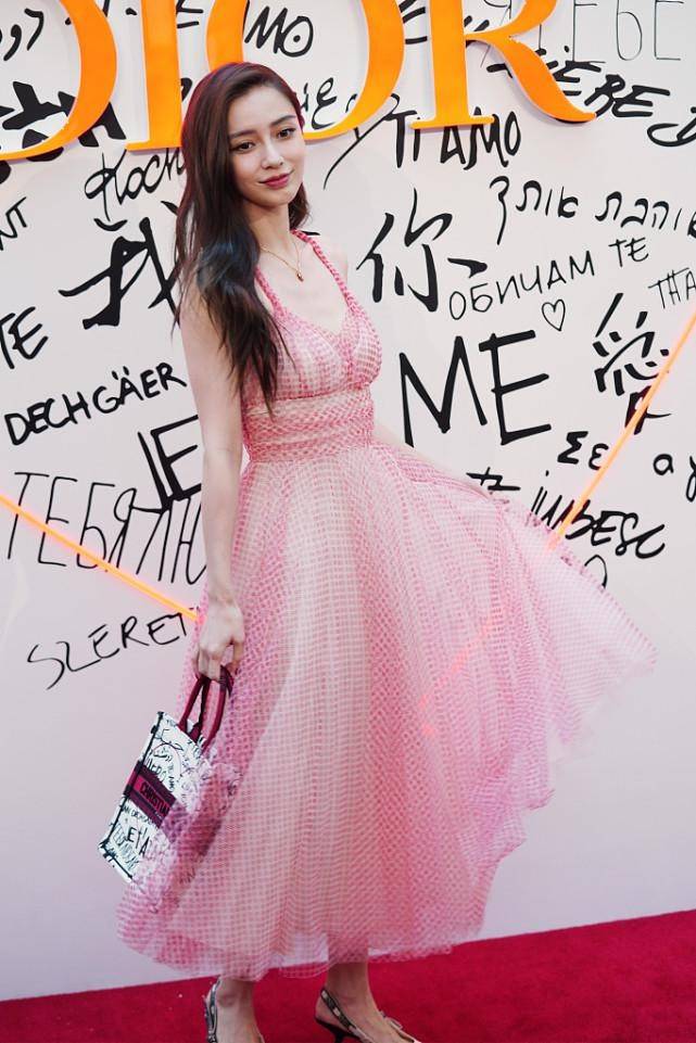 杨颖|杨颖的身材真是让女生羡慕，30+还像小姑娘一样，看着让人心动
