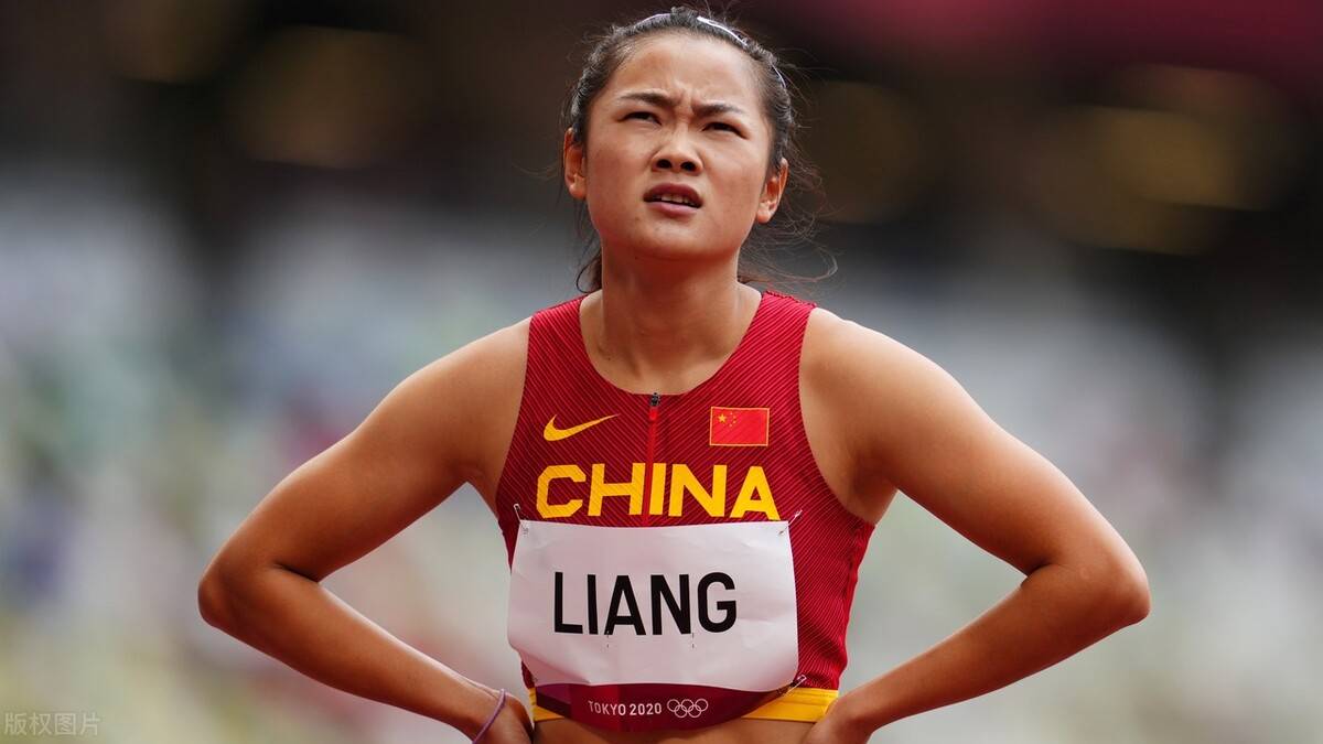 中国队派出了梁小静,葛曼棋,黄瑰芬和韦永丽的最强阵容,目的就是要