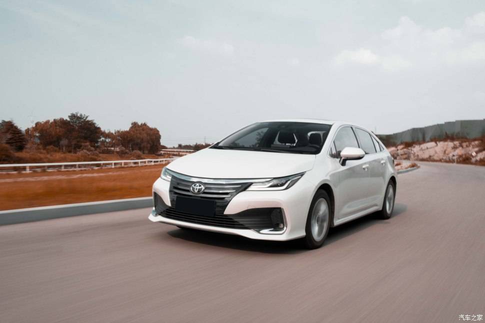 标配2.0l动力,15万就能买,这台丰田亚洲狮什么来头?