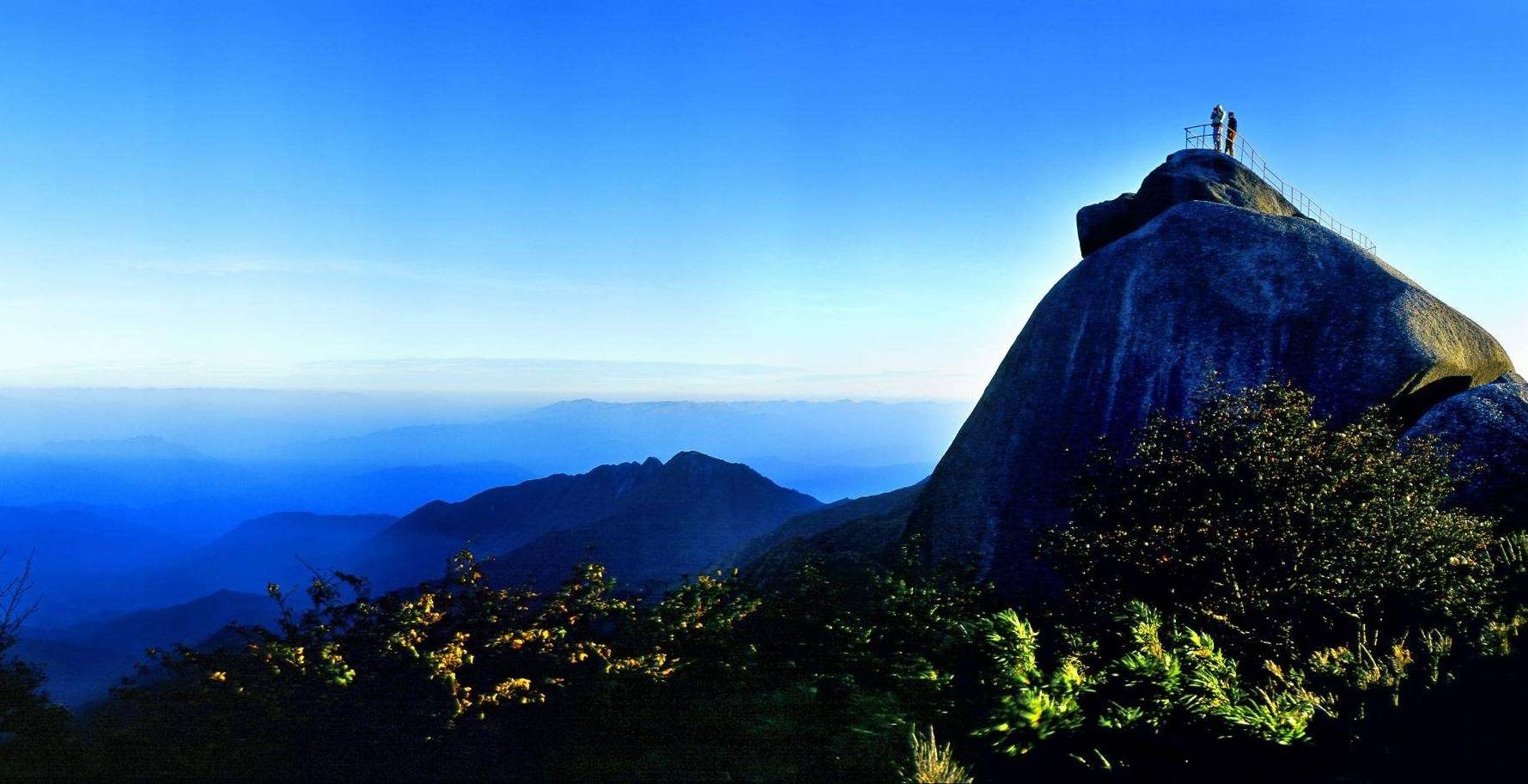 猫儿山风景图片