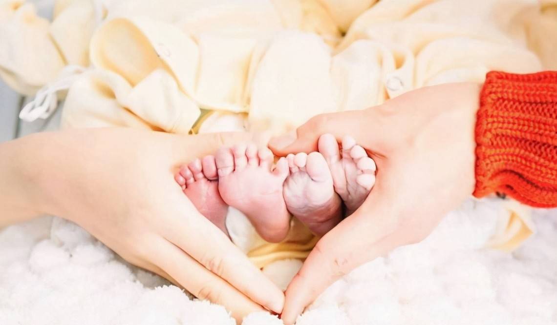 因为|曝谢娜二胎已生产，是个小公主，张杰一直陪着等合适的机会官宣？