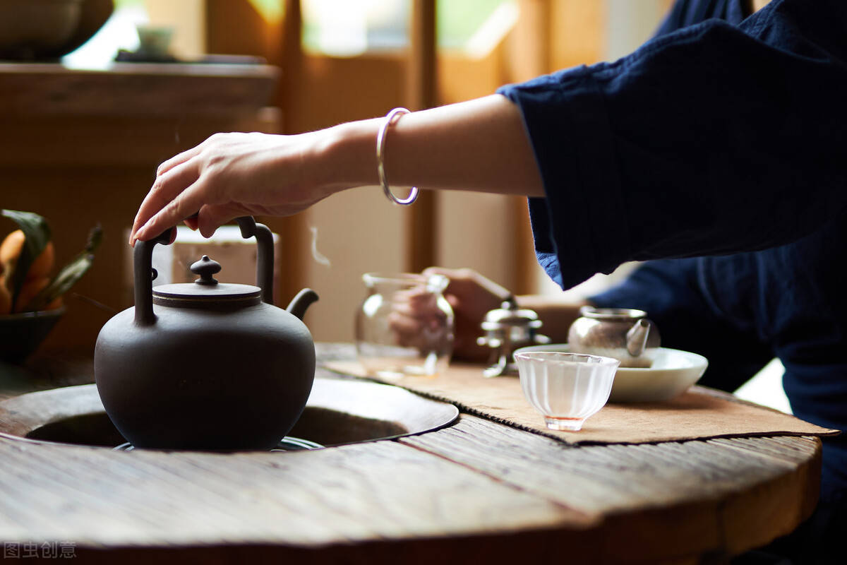 茶叶|花十分钟 ，学会白茶这6种泡法，你也是泡茶高手！