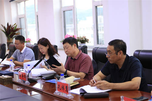 安图法院调研组到长白朝鲜族自治县人民法院进行调研