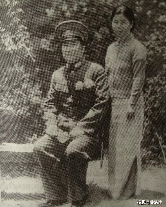 原创1949年杨虎城遗体被发现身旁是爱妻骨灰盒残酷真相被特务揭露