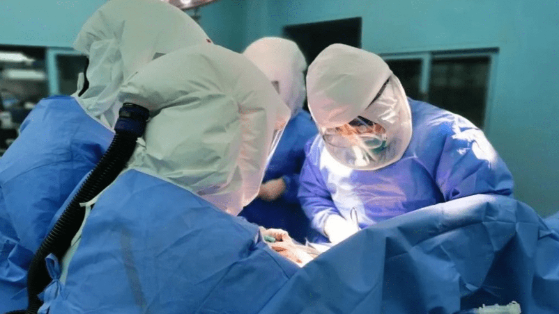 脚趾|断指移植黄金时间要知道，父亲接了个电话，女儿少了两根脚趾