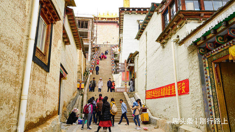 如果你无法抵达西藏，香格里拉的“小布达拉宫”也能让大开眼界