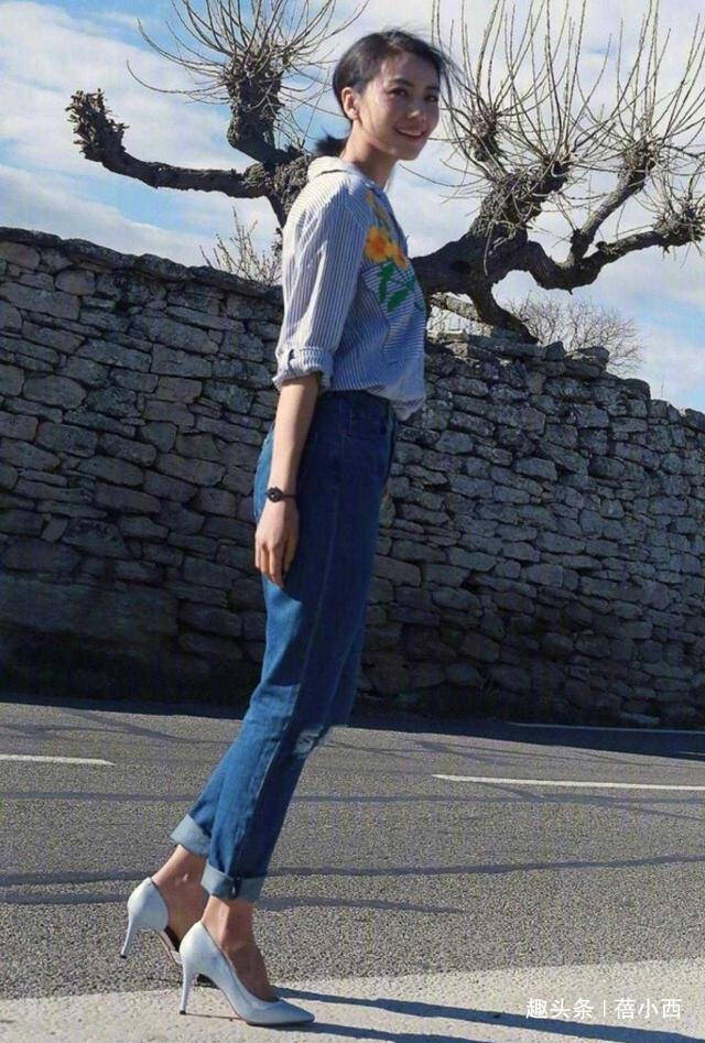 好身材|高圆圆当妈后魅力不减反而大增，穿橘色修身连衣裙走红毯，美翻了