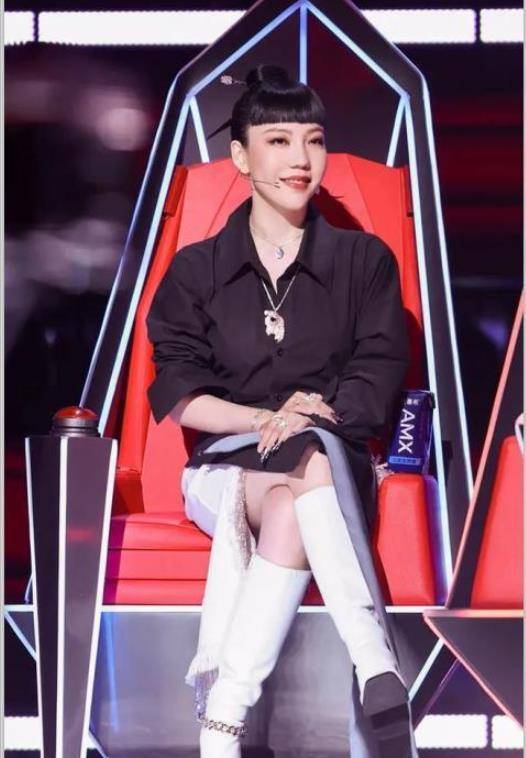 亮点|在继伍珂玥之后，好声音第二期中，又有一位广东学员成为亮点