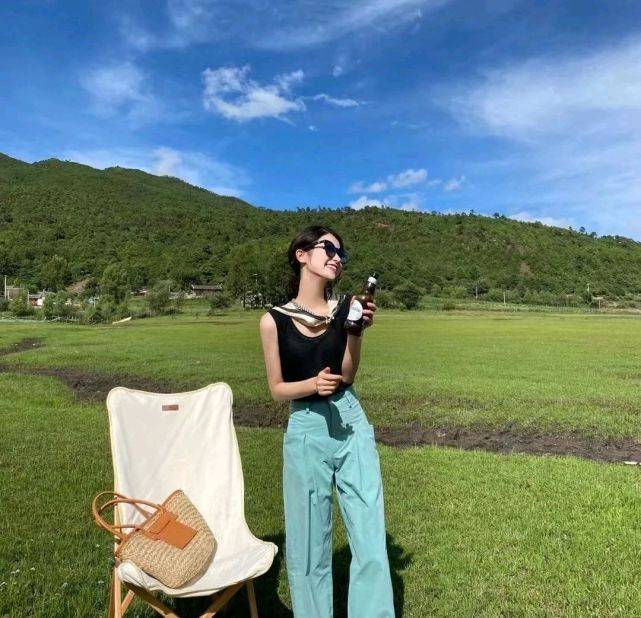 感觉|想要成为精致的女人，就要注重穿衣打扮，穿对了就能美成焦点