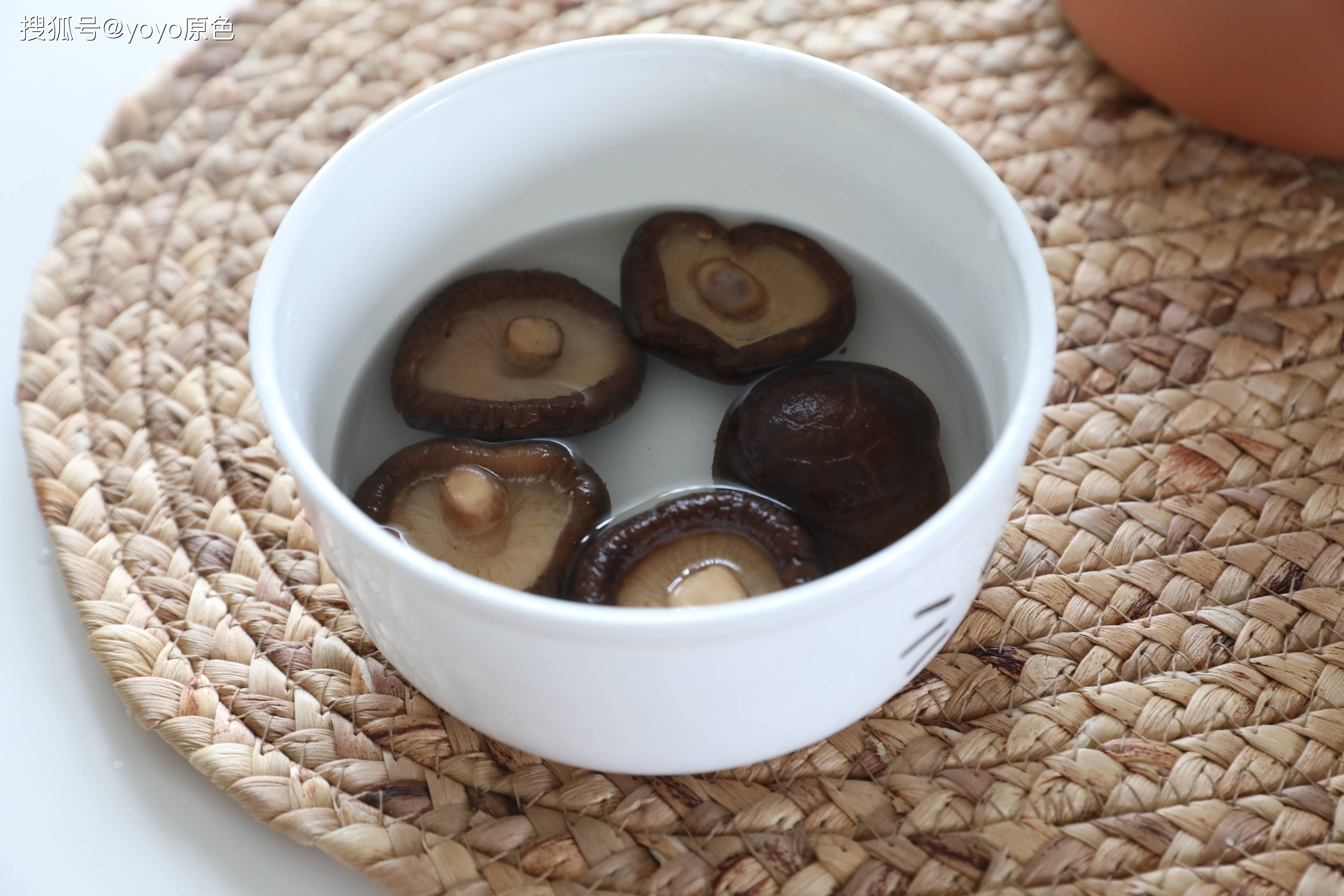 烧麦|早餐不用愁,教你做香菇烧麦,口感喷香,做法简单