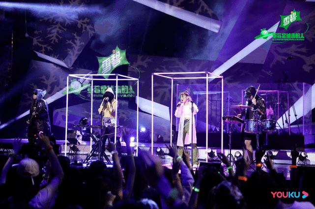 0d5fe7b9b64e4fbc852668977819967b.png