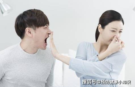 肝脏|体内有癌，肩膀先知！专家提醒：肩膀出现这一表现，或是肝癌信号