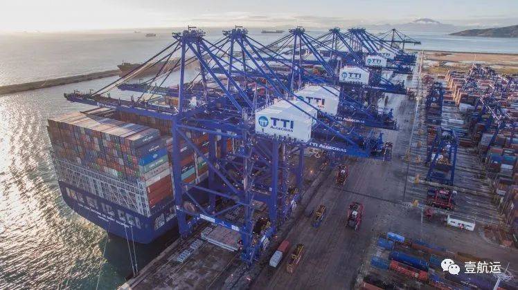 世界集装箱港口排名_港口集装箱图片(3)