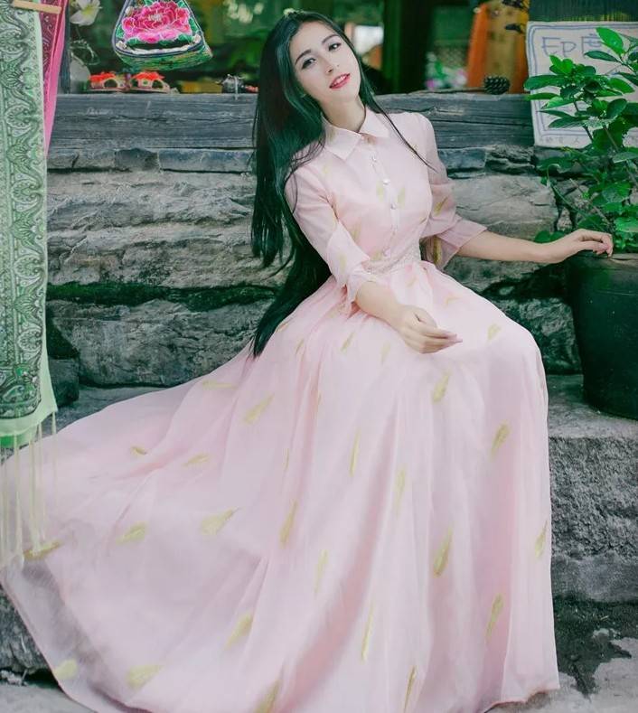 下半身|20岁怎么能少了一件粉色连衣裙？网纱火了这款“玫瑰裙”，超仙