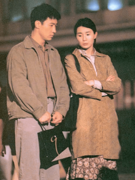 城市猎人》,与张曼玉合作的《甜蜜蜜》,与梅艳芳合作了《半生缘》等等