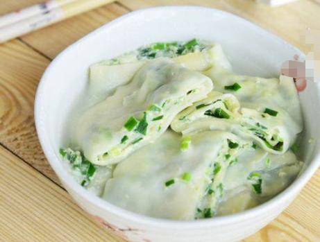 盒子|1碗面粉1把韭菜，教你秘制做法，比韭菜餃子簡單，比韭菜盒子好吃