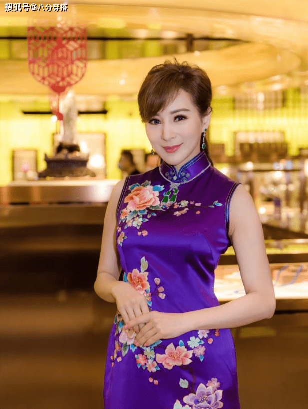 身材|罗霖穿出了“旗袍的精髓”，一袭紫色无袖旗袍古典温婉，曲线惊艳