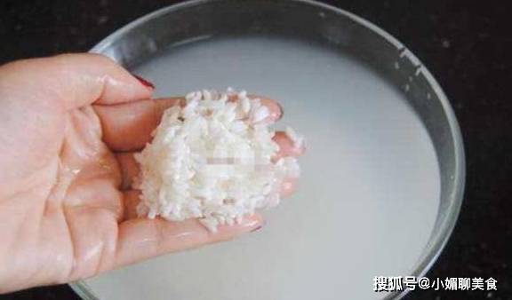 下锅|五花肉焯水时，万万不可直接下锅，记住这三点，肉质鲜嫩无腥味！