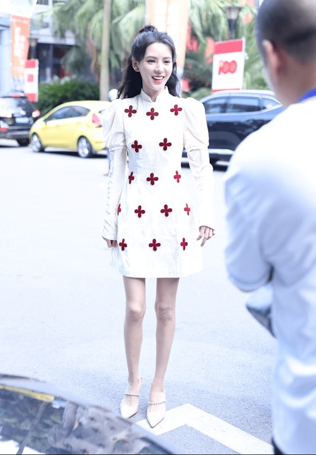 身材|张予曦不愧王思聪的最美前女友，生拍图都这么惊艳，就是瘦过头了