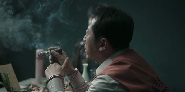 原创掰断手指逃审讯杀情人母亲躲调查扫黑风暴掀开社会阴暗面