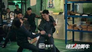 吴樾|又一部翻拍的爽片上映，看点、硬伤并存，开局虽燃，结局难以预料