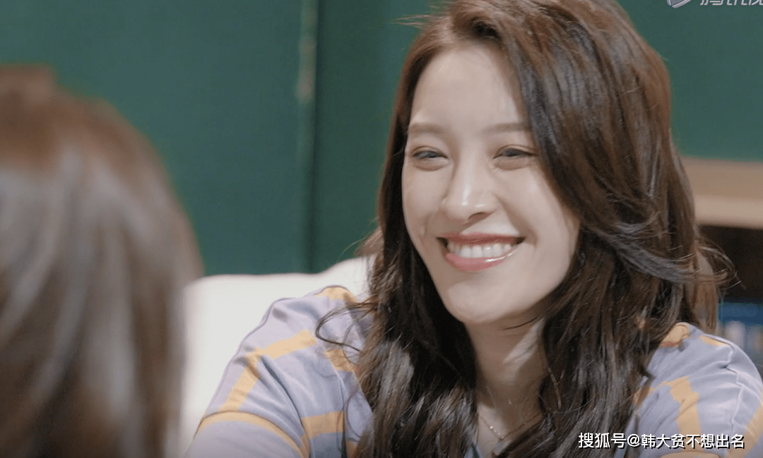 感觉|《心动的信号4》女五号罗悦嘉穿搭整理：太有钱！衣服5000多一件